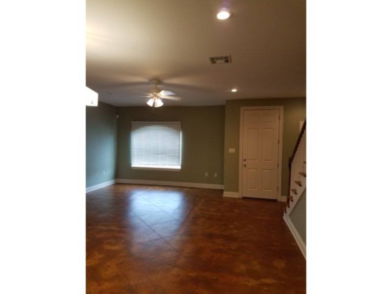 Townhouse for rent at 2711 Chalet Au Droite Dr #B, Lake Charles, LA 70605