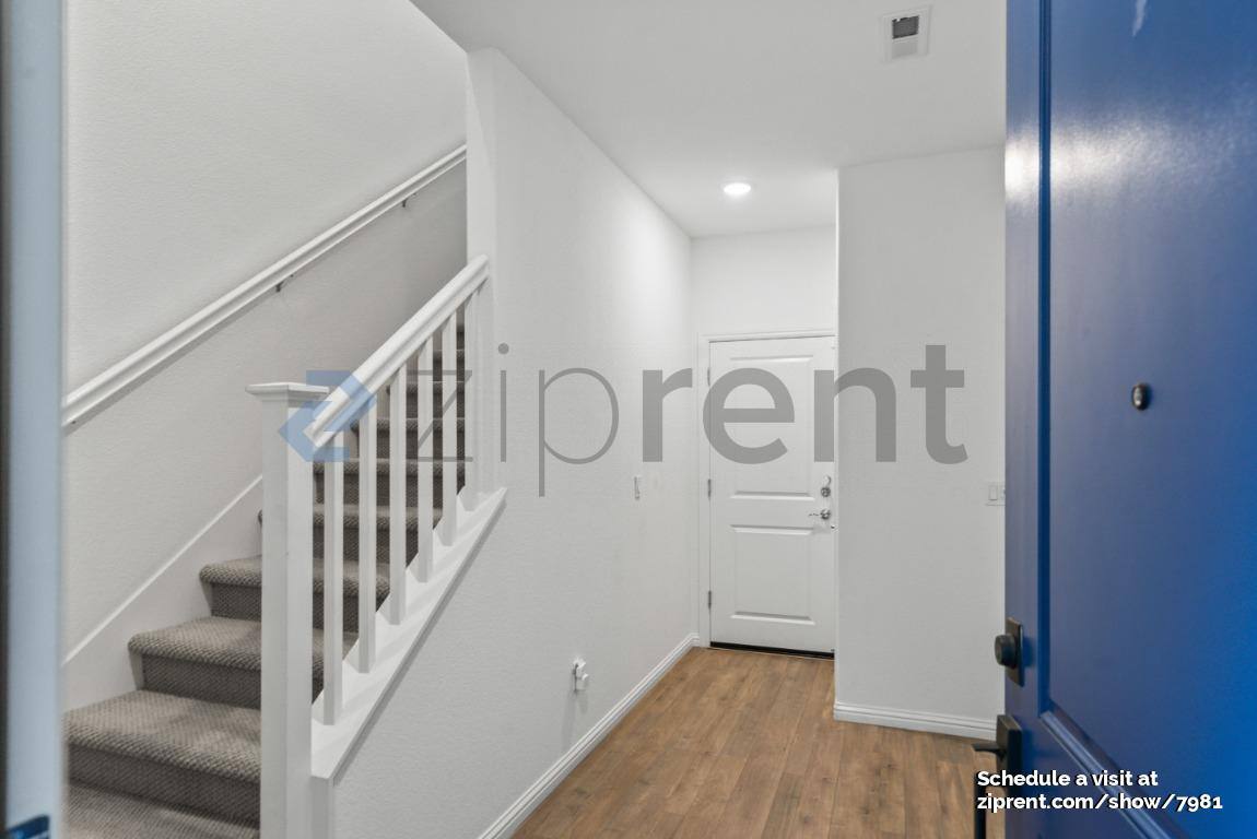 Townhouse for rent at 586 Jayne Court, San Jose, CA 95133