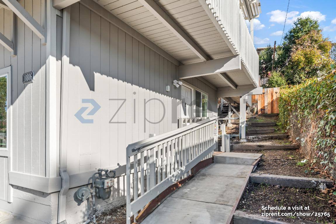 Apartment for rent at 10806 Hubbard Way #B, San Jose, CA 95127
