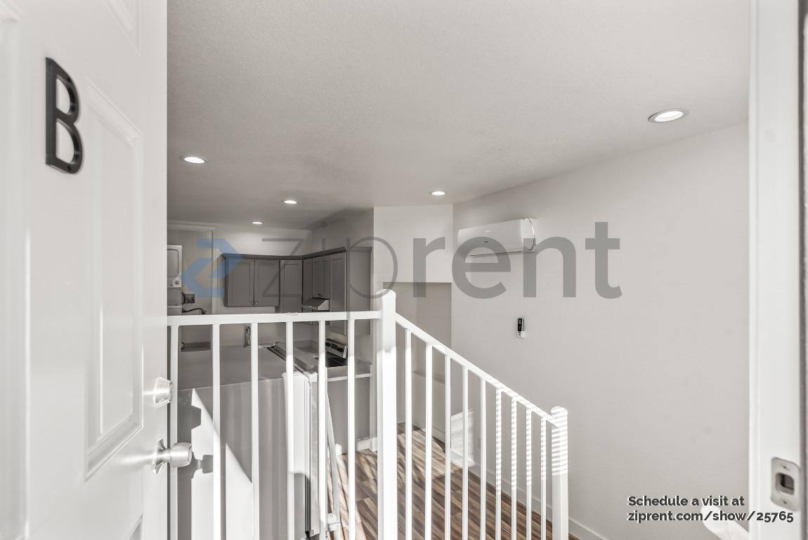 Apartment for rent at 10806 Hubbard Way #B, San Jose, CA 95127