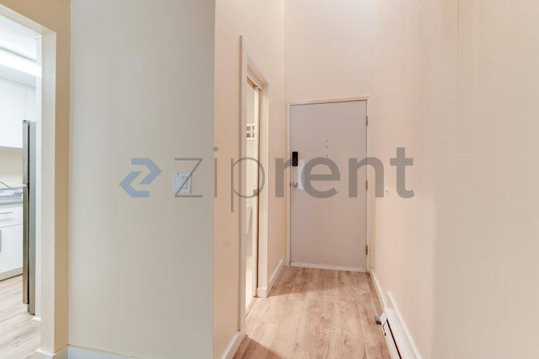 Townhouse for rent at 13759 NE 69th St #668, Redmond, WA 98052