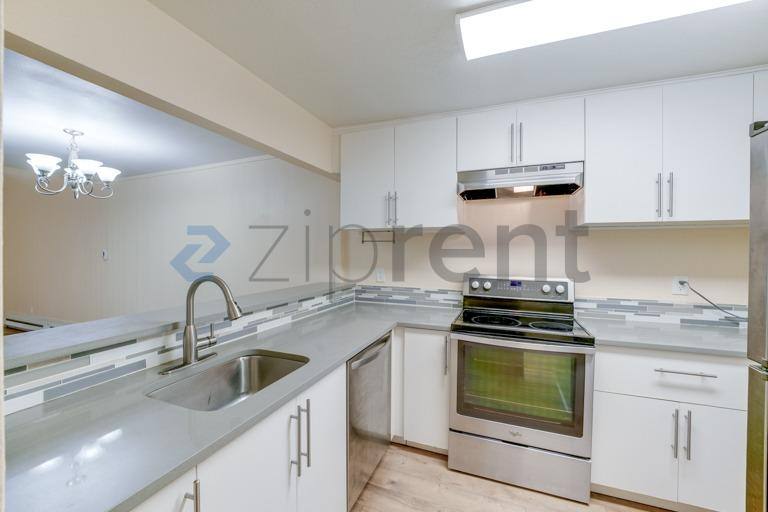 Townhouse for rent at 13759 NE 69th St #668, Redmond, WA 98052