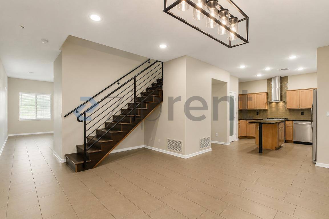 Townhouse for rent at 2315 E Pinchot Ave #128, Phoenix, AZ 85016