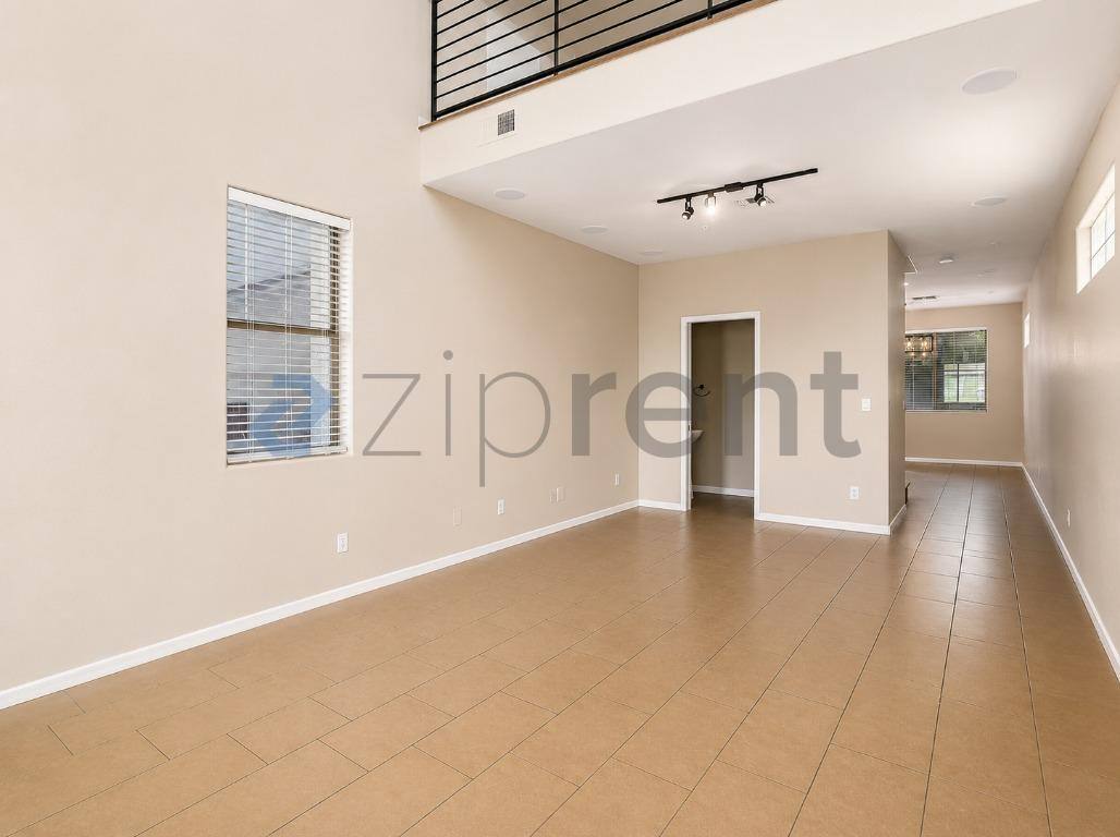 Townhouse for rent at 2315 E Pinchot Ave #128, Phoenix, AZ 85016