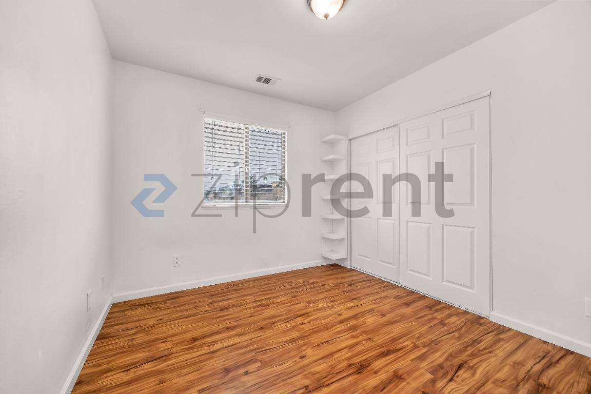 House for rent at 4239 Massachusetts Ave, La Mesa, CA 91941
