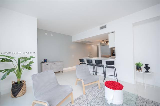 Apartment for rent at 1300 Brickell Bay Dr, Miami, FL 33131