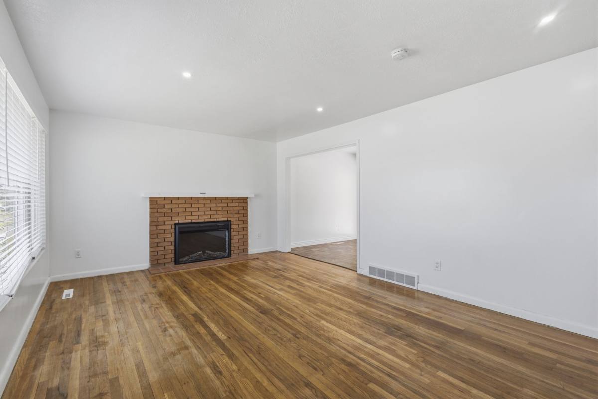 Apartment for rent at 2285 W 5100 S, Roy, UT 84067