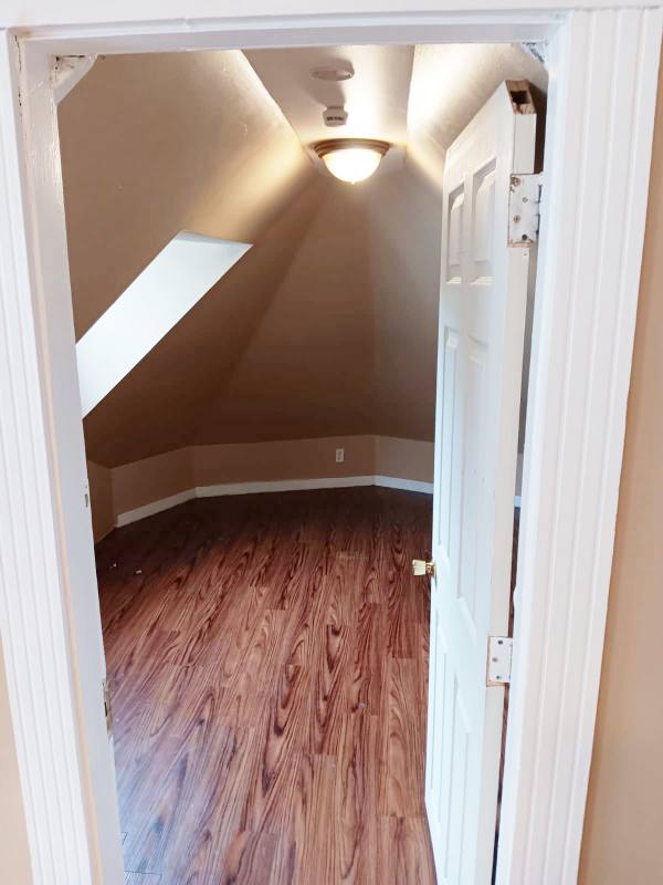 Apartment for rent at 94 Glen St - 3rd Floor, New Britain, CT 06051