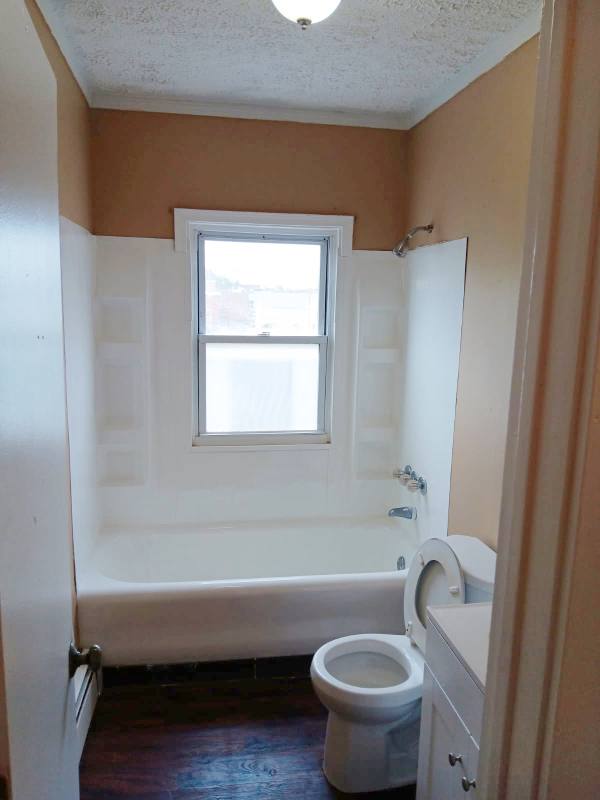 Apartment for rent at 94 Glen St - 3rd Floor, New Britain, CT 06051