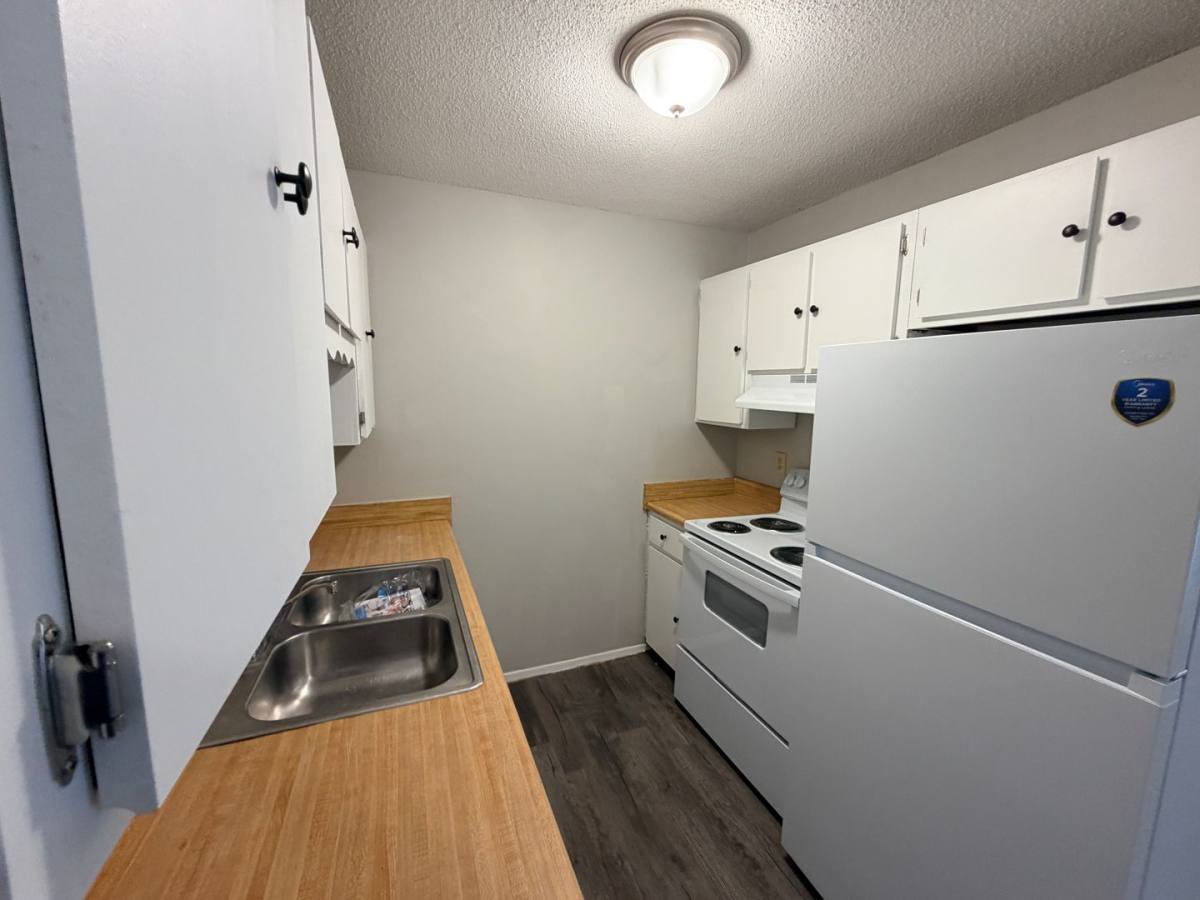 Apartment for rent at 4114 Oak Dr, Valdosta, GA 31605
