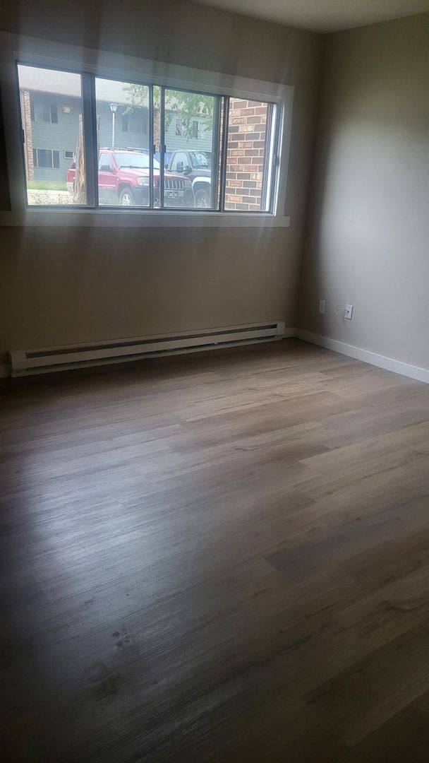 Apartment for rent at 512 E 18th St, Carroll, IA 51401