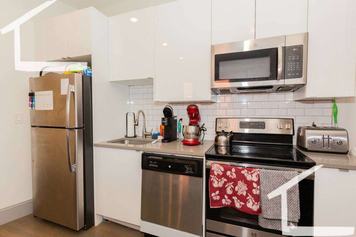 Apartment for rent at 11 Belvidere St, Boston, MA 02115