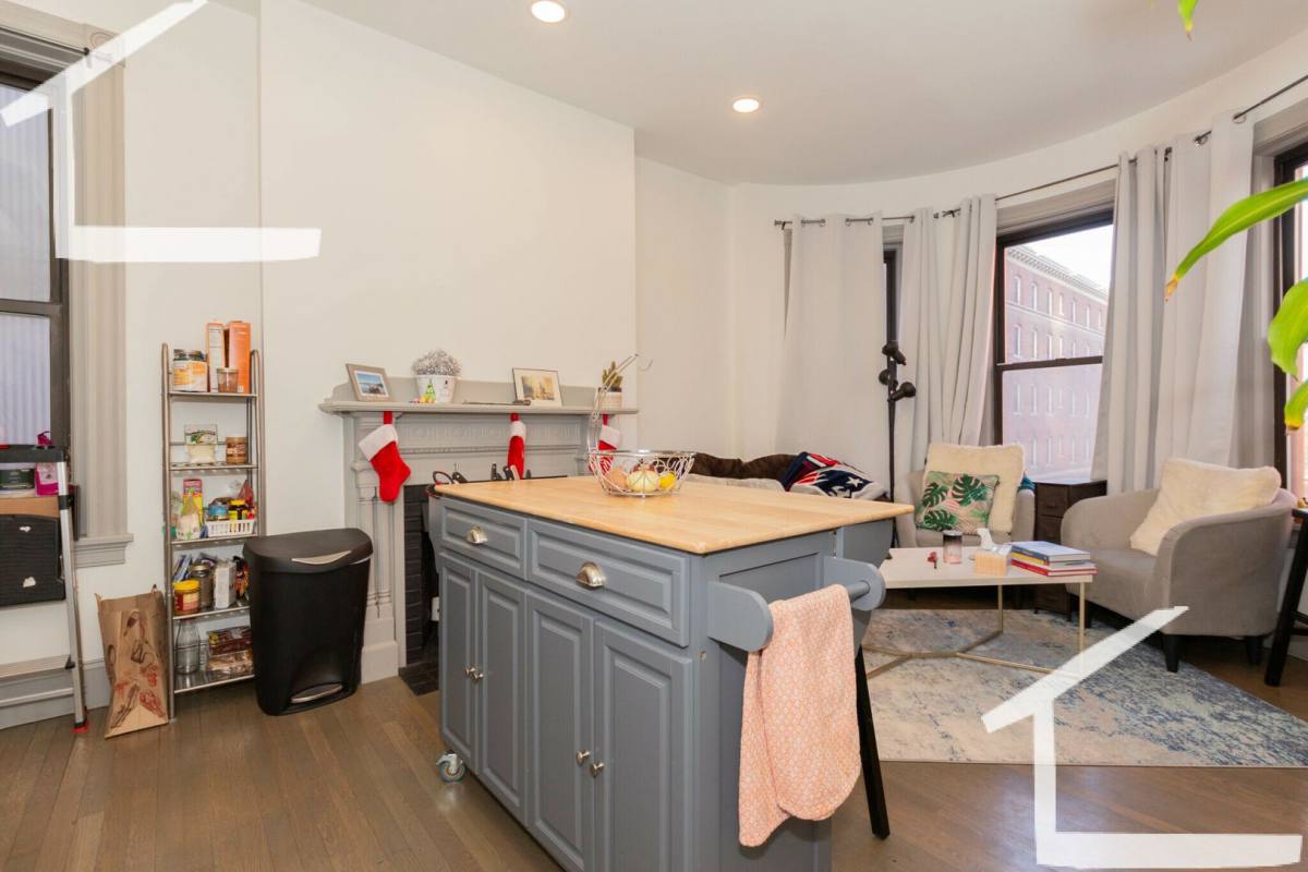 Apartment for rent at 11 Belvidere St, Boston, MA 02115
