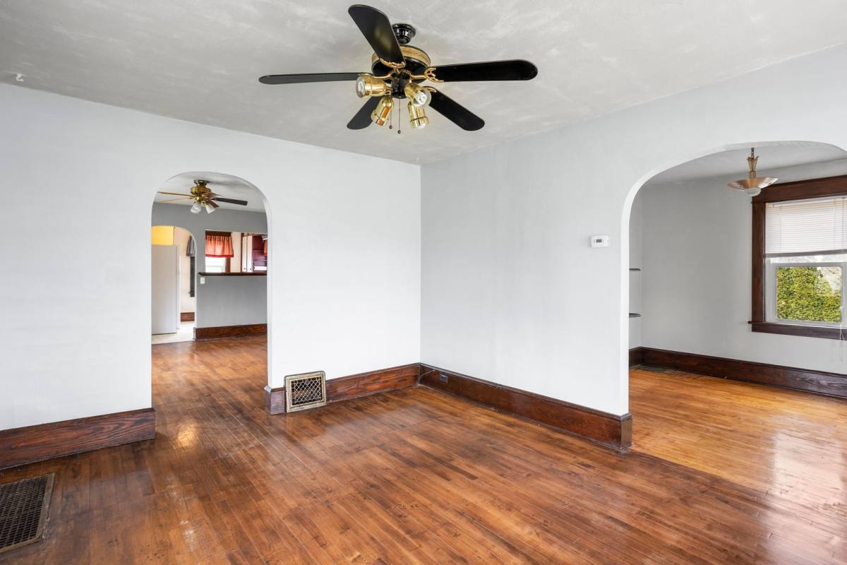 Apartment for rent at 615 E 3rd St, Kimberly, WI 54136