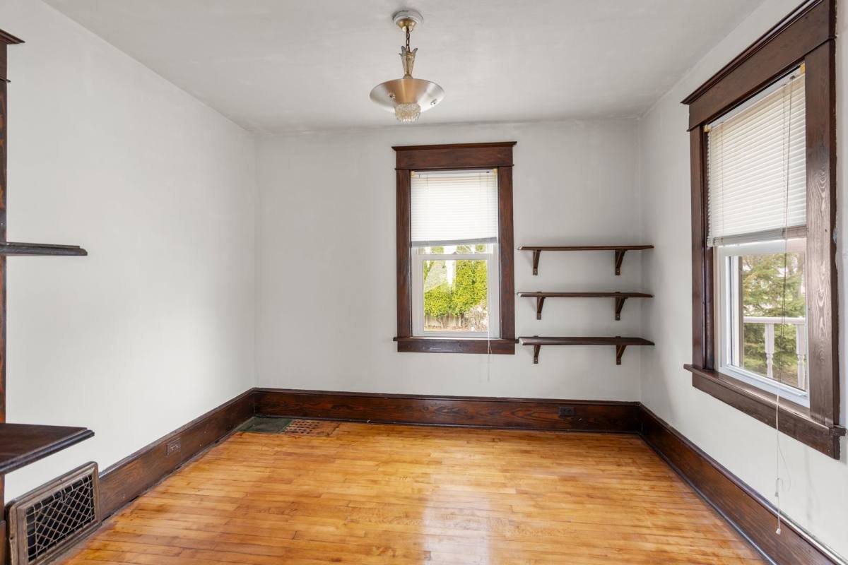 Apartment for rent at 615 E 3rd St, Kimberly, WI 54136