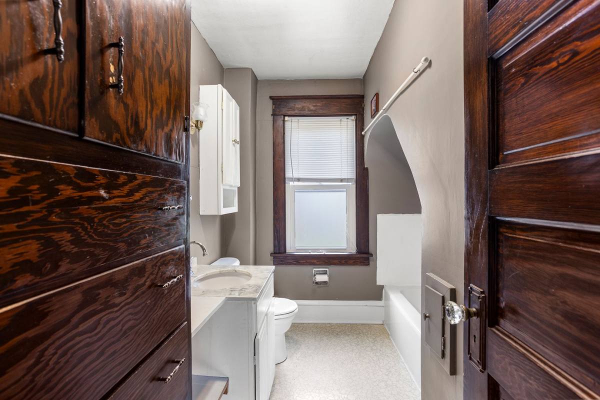 Apartment for rent at 615 E 3rd St, Kimberly, WI 54136