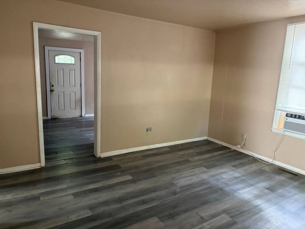 House for rent at 2126 N Main Ave, Springfield, MO 65803