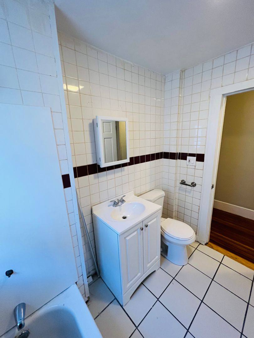 House for rent at 10 Westcott St #2, Dorchester Center, MA 02124