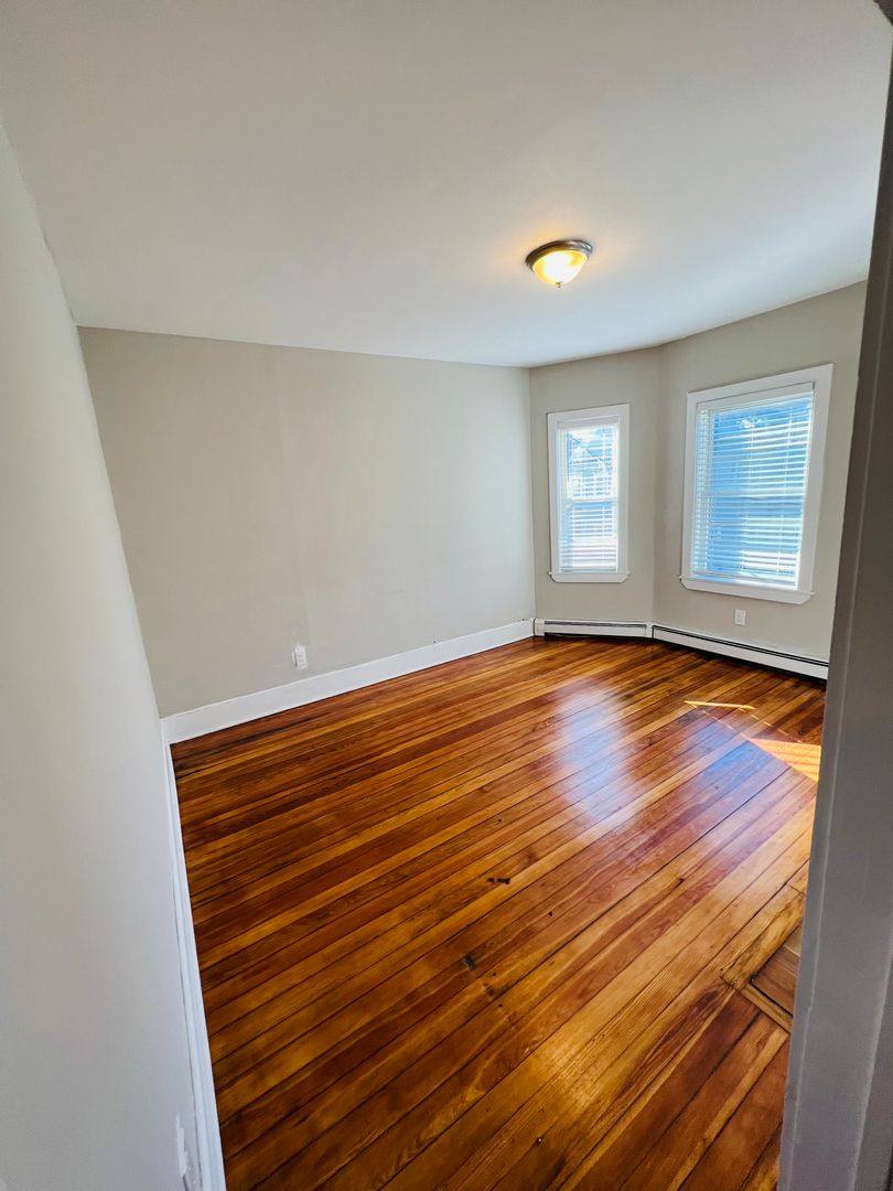 House for rent at 10 Westcott St #2, Dorchester Center, MA 02124