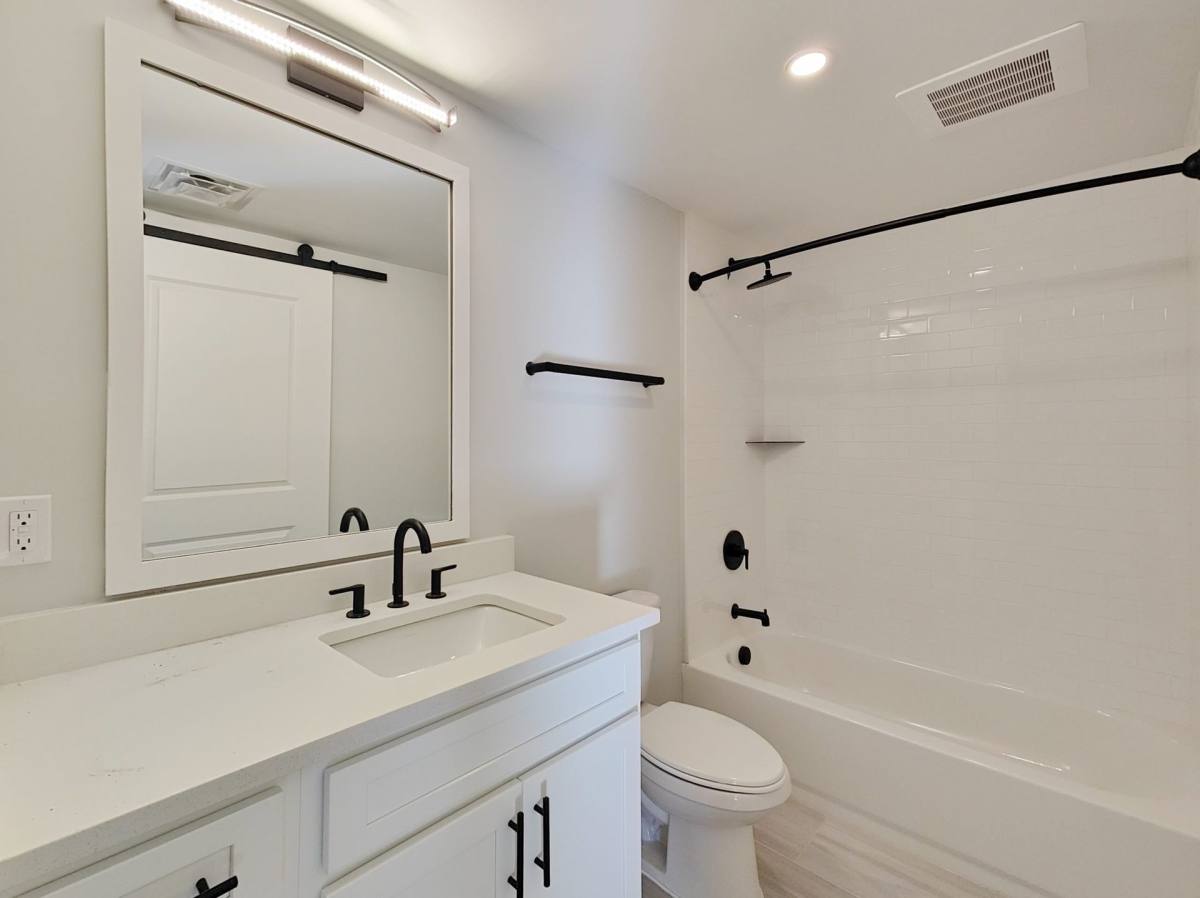 Apartment for rent at 218 Church St W, Jacksonville, FL 32202