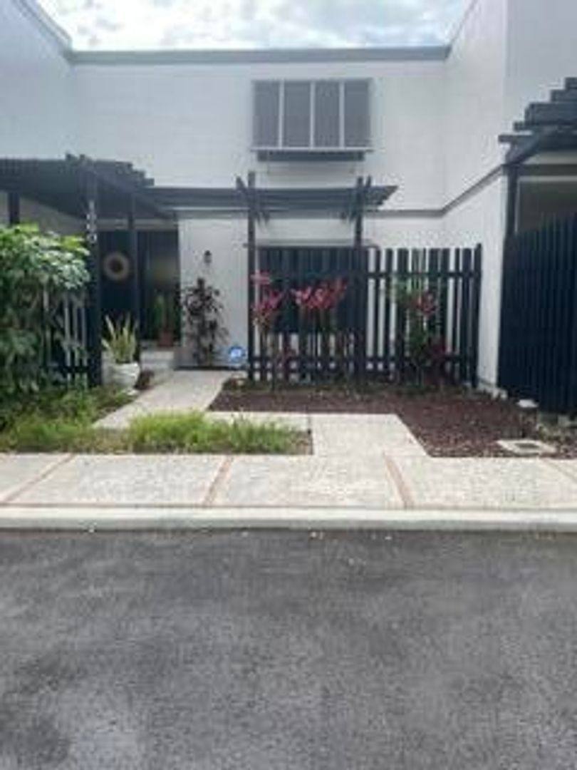 House for rent at 1660 W Golfview Dr, Hollywood, FL 33026