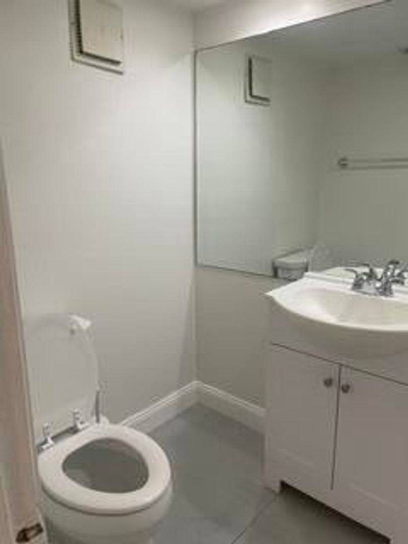 House for rent at 1660 W Golfview Dr, Hollywood, FL 33026