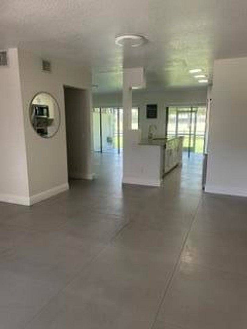 House for rent at 1660 W Golfview Dr, Hollywood, FL 33026