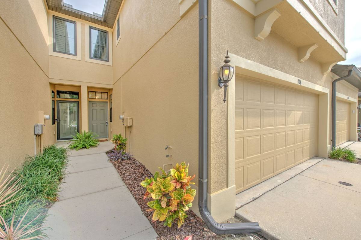 Townhouse for rent at 5116 Bay Isle Circle, Clearwater, FL 33760