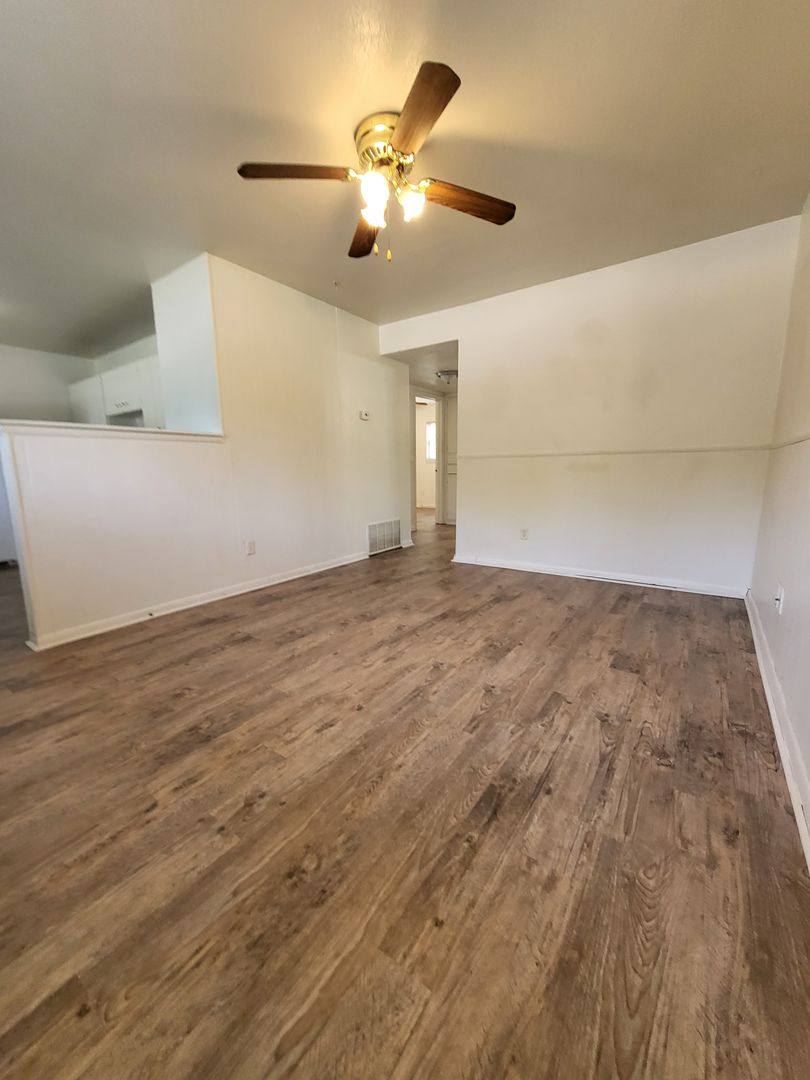 House for rent at 1506 Dakota St, Norman, OK 73069