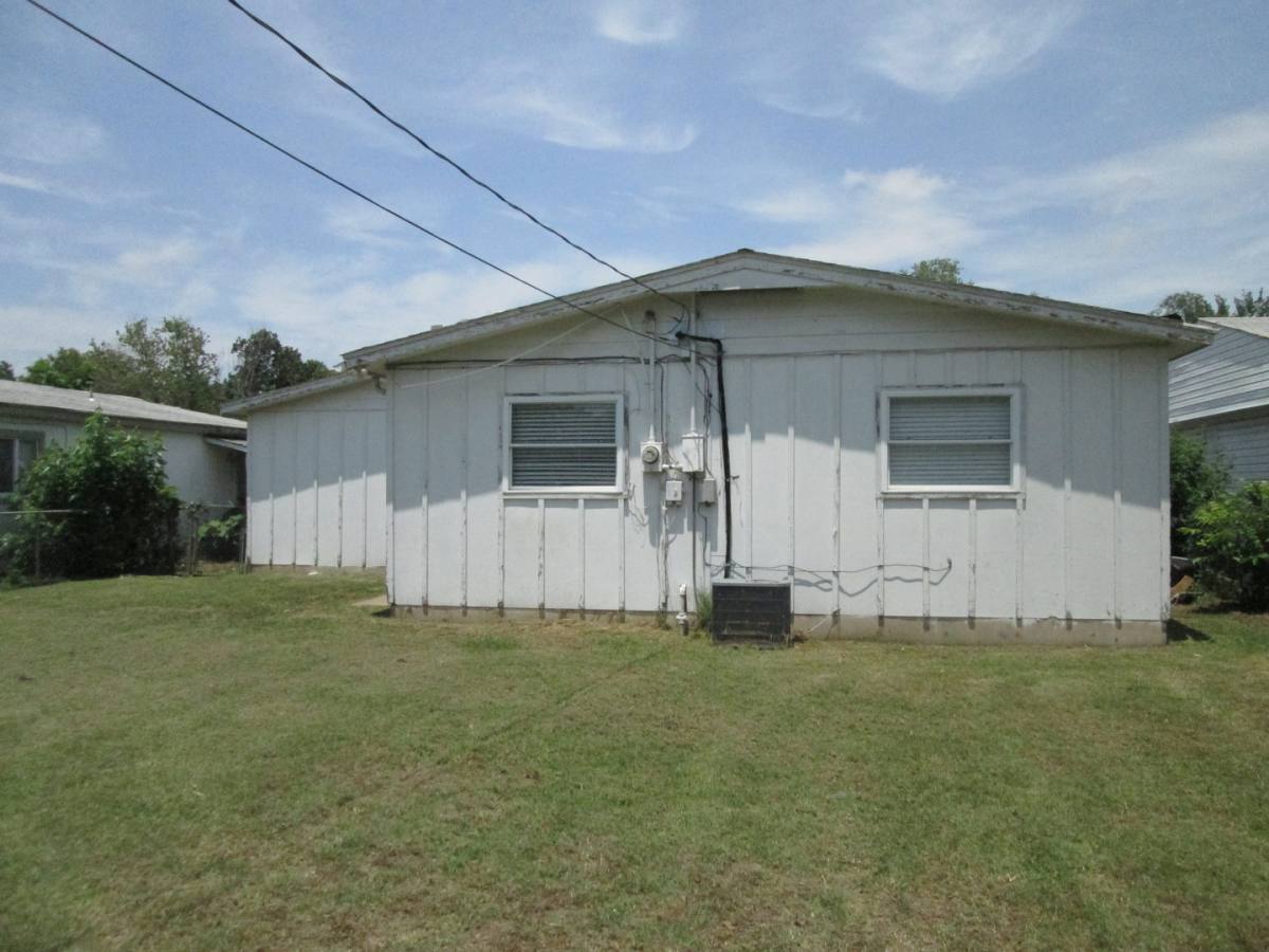 House for rent at 1506 Dakota St, Norman, OK 73069