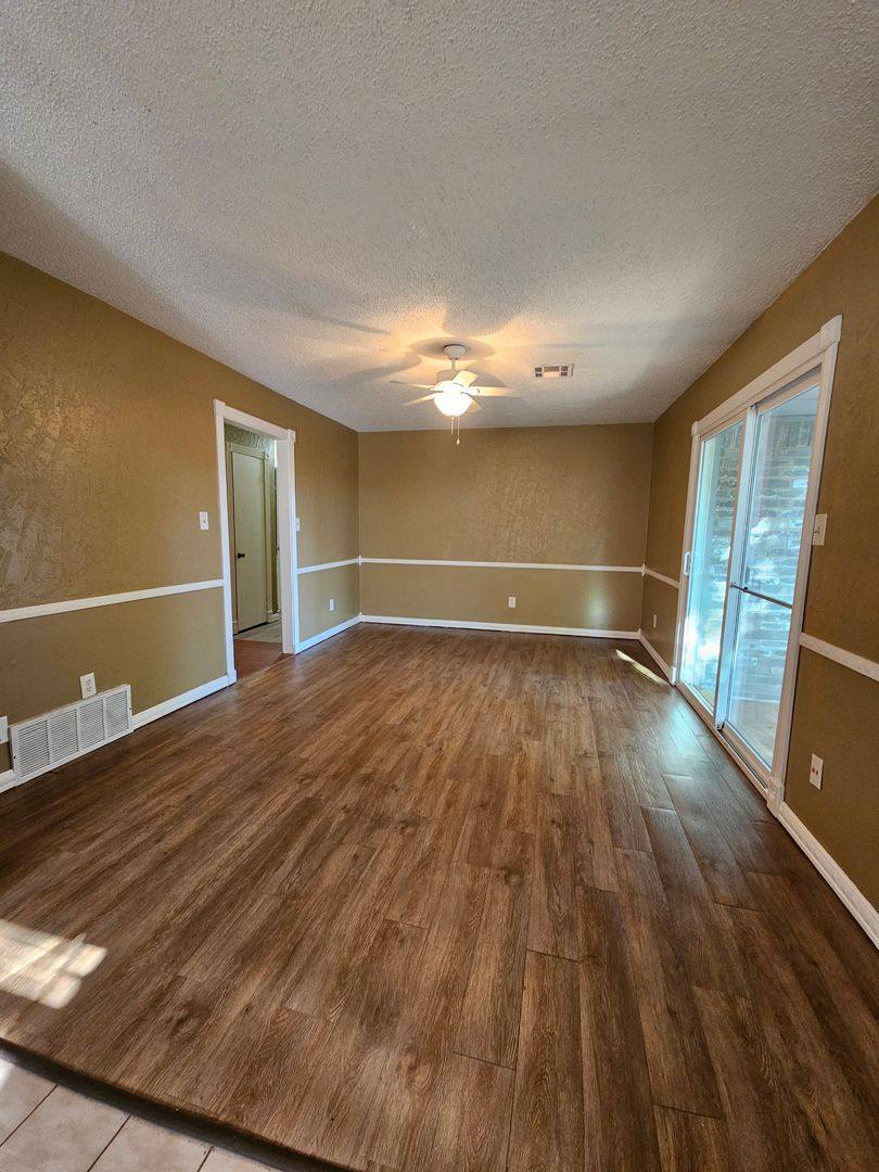 House for rent at 1428 Princeton Circle, Norman, OK 73071