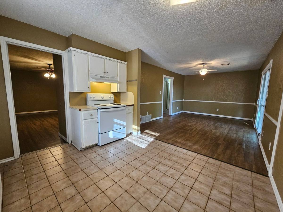 House for rent at 1428 Princeton Circle, Norman, OK 73071