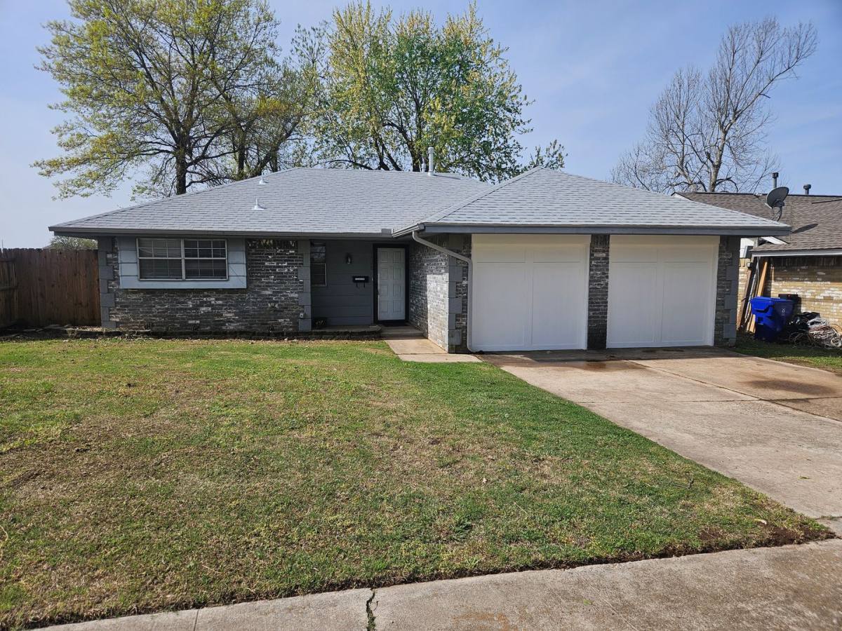 House for rent at 1428 Princeton Circle, Norman, OK 73071