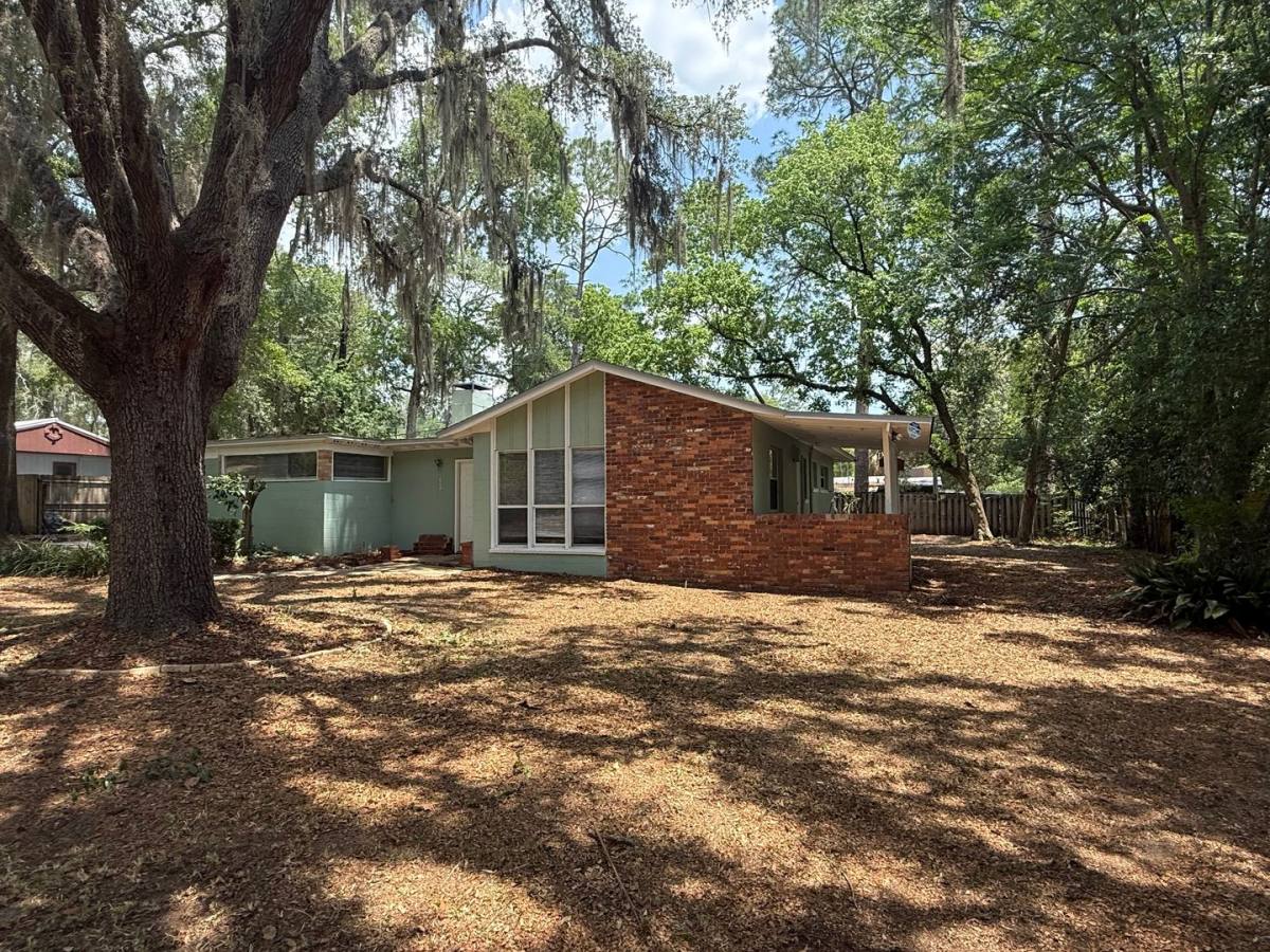 House for rent at 217 NW 36th Dr, Gainesville, FL 32607