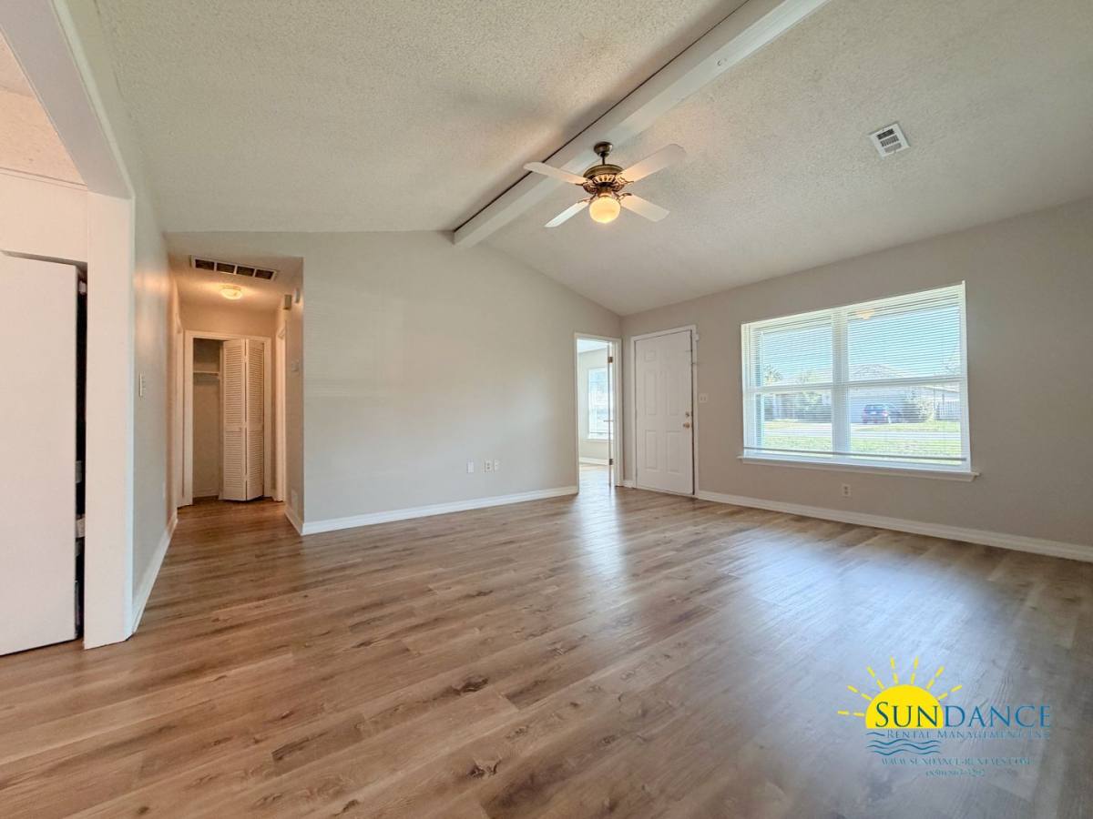 House for rent at 311 Evergreen Dr, Mary Esther, FL 32569