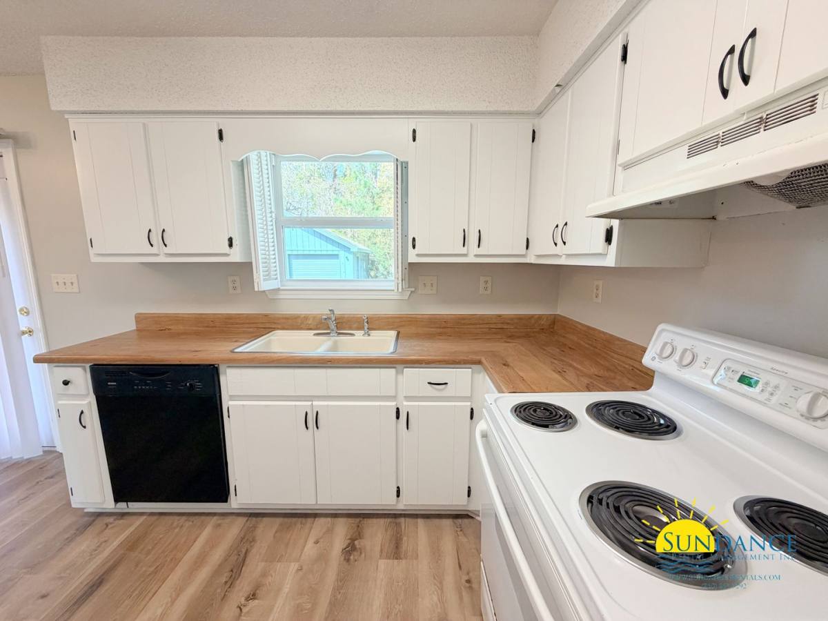 House for rent at 311 Evergreen Dr, Mary Esther, FL 32569