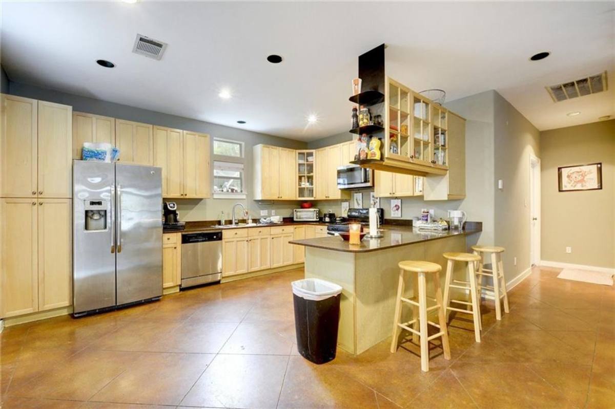 Apartment for rent at 4500 Ave C, Austin, TX 78751