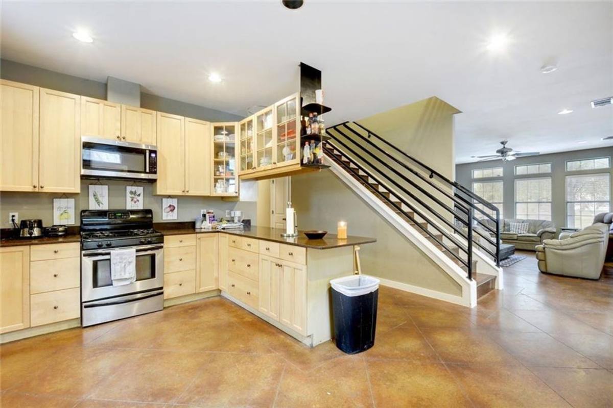 Apartment for rent at 4500 Ave C, Austin, TX 78751