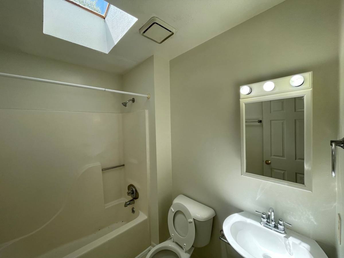 Townhouse for rent at 1430 Tenbury Dr, Lynchburg, VA 24501