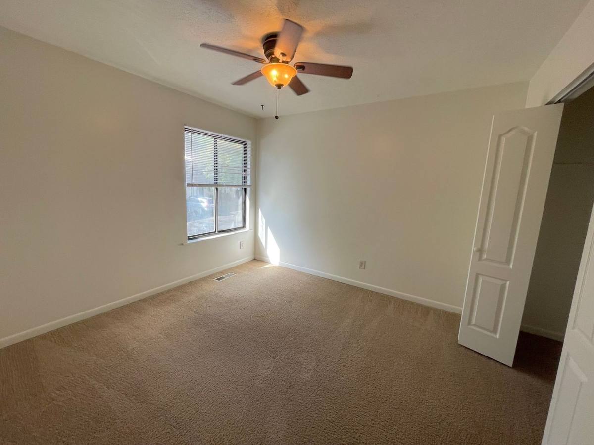 Townhouse for rent at 1430 Tenbury Dr, Lynchburg, VA 24501