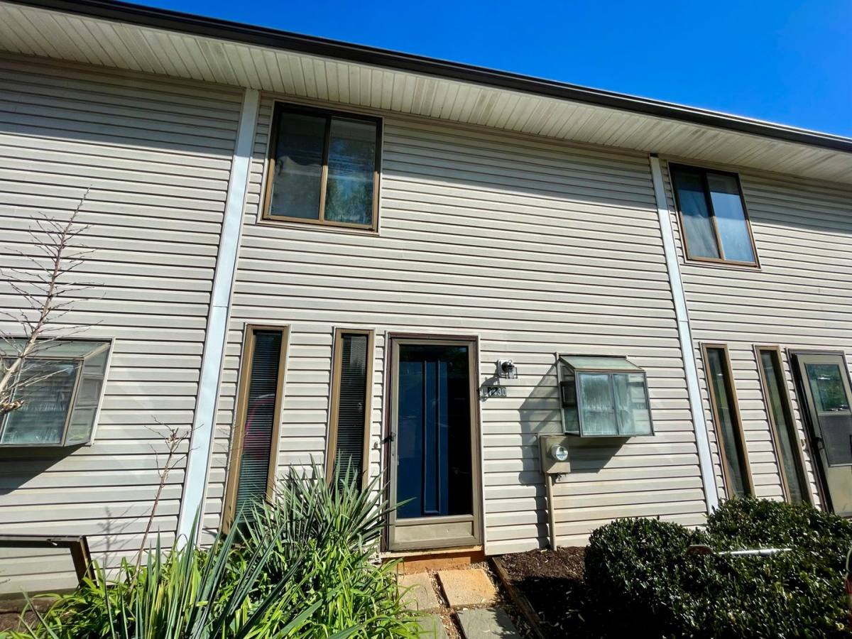 Townhouse for rent at 1430 Tenbury Dr, Lynchburg, VA 24501