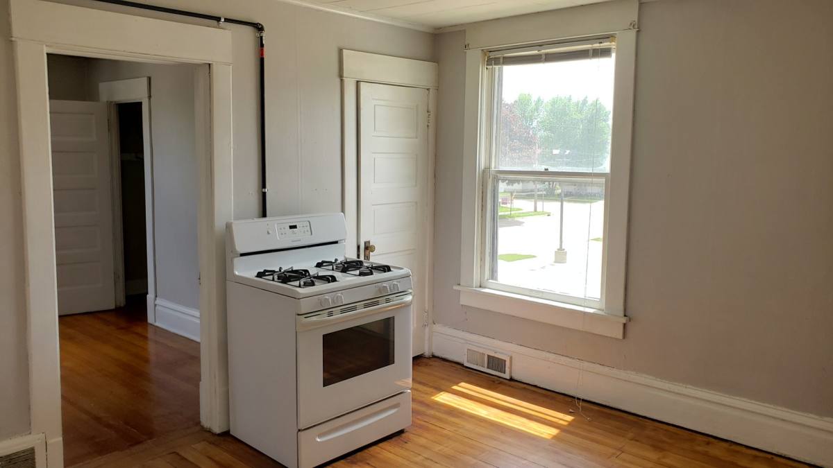 Apartment for rent at 109 5th St NW, Austin, MN 55912