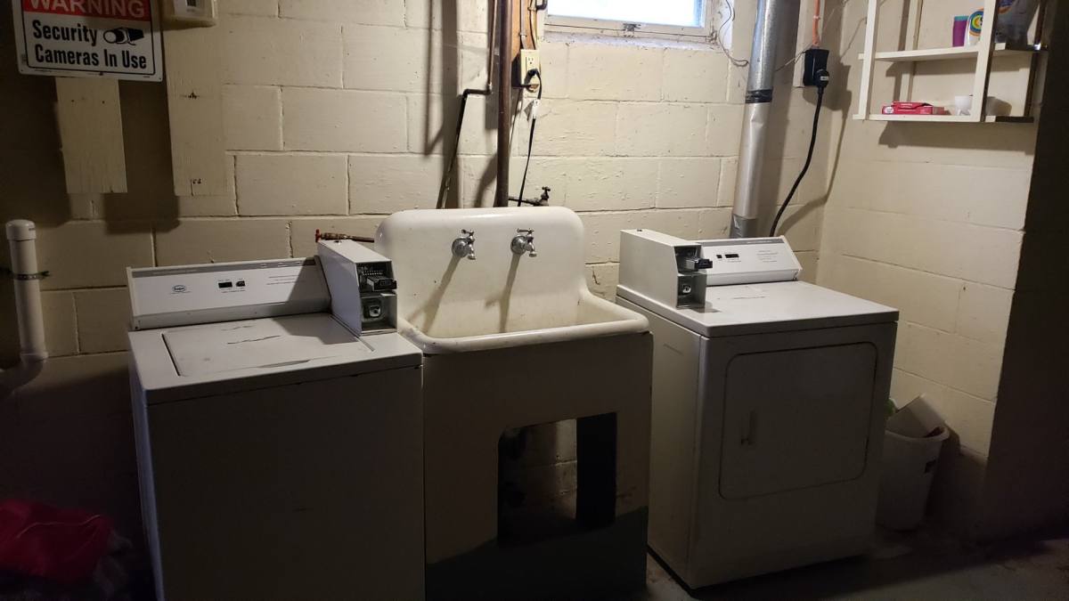 Apartment for rent at 109 5th St NW, Austin, MN 55912