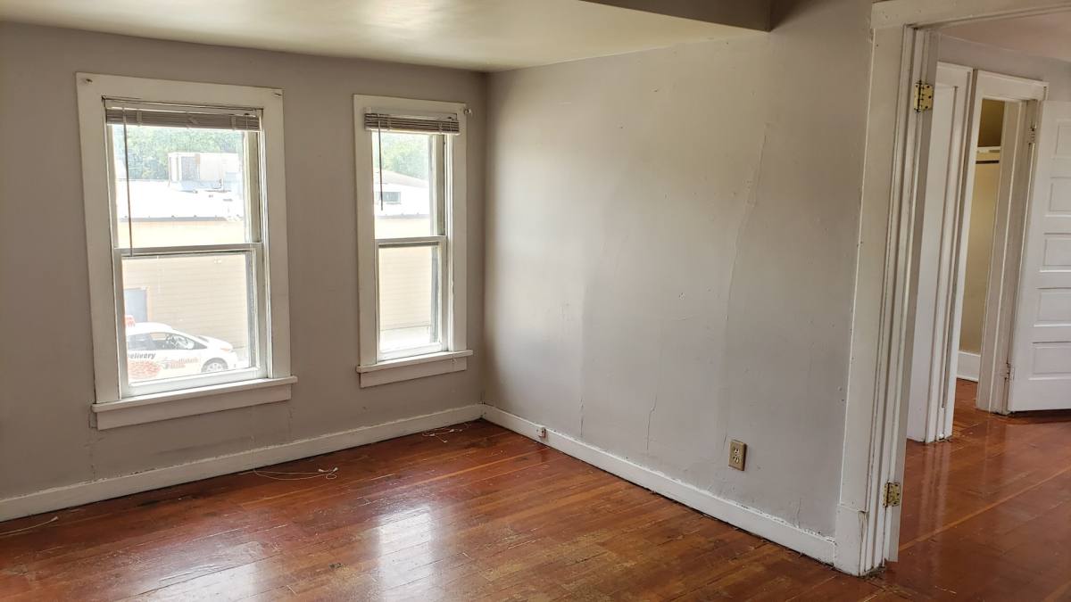 Apartment for rent at 109 5th St NW, Austin, MN 55912
