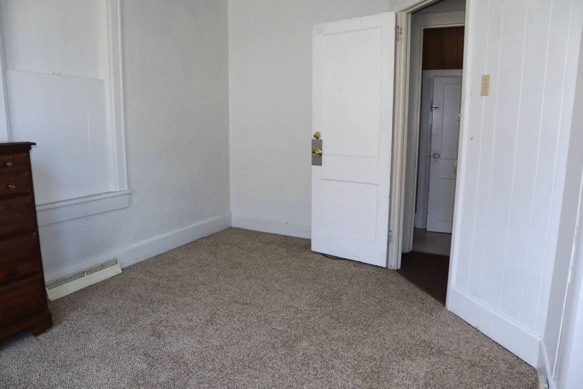 Apartment for rent at 822-1 Grant St, Indiana, PA 15701