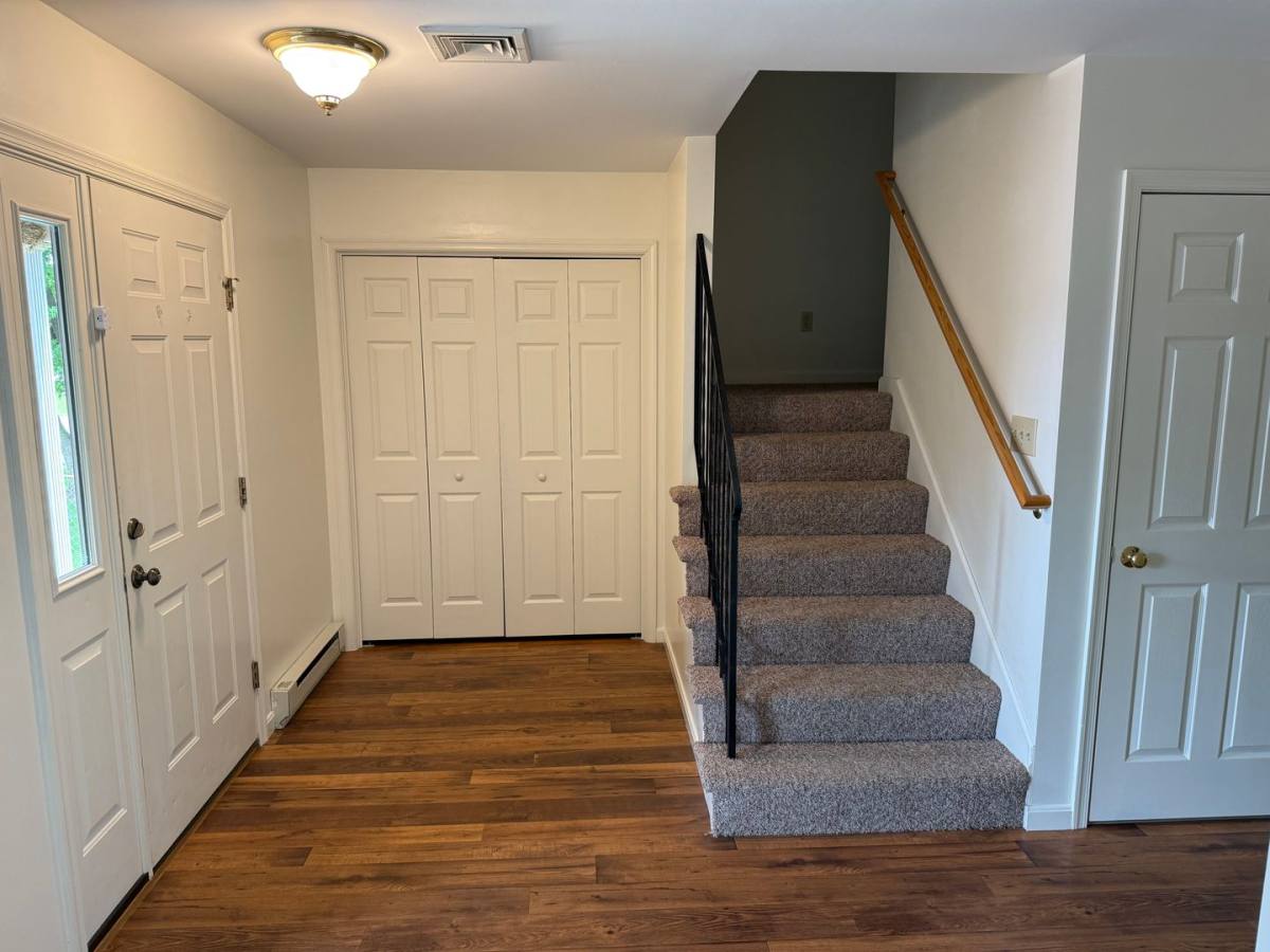 Apartment for rent at 614-616 W King St, Chambersburg, PA 17201