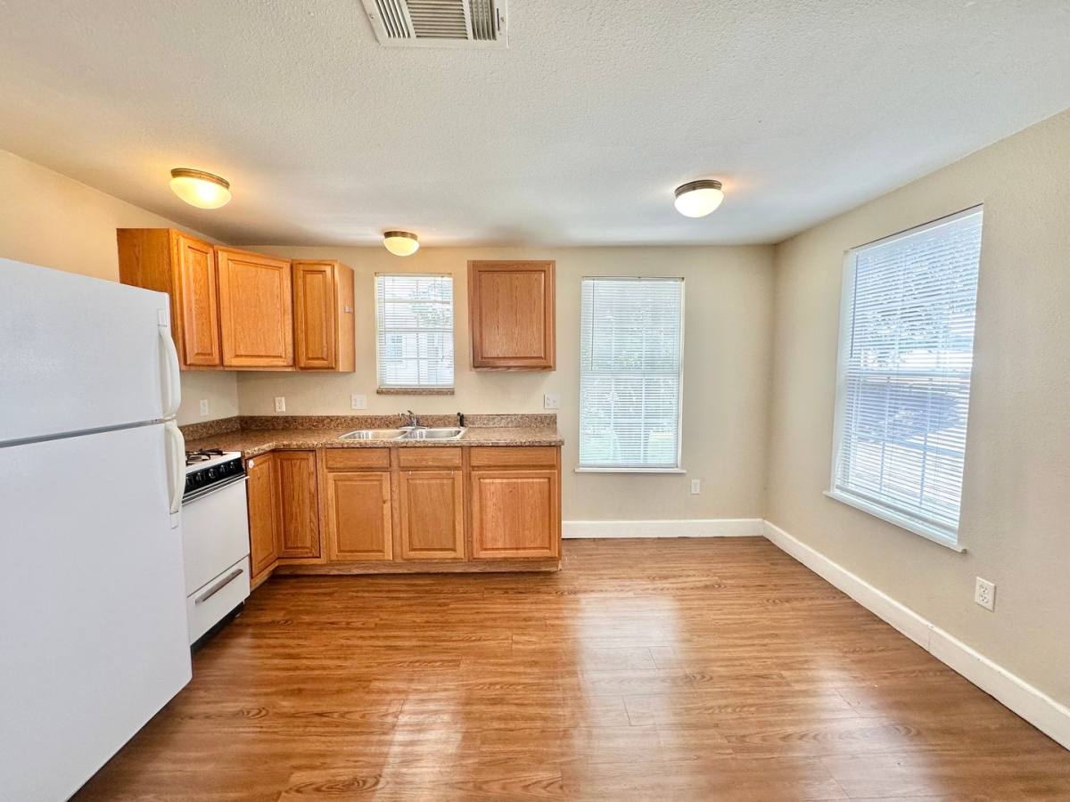 Apartment for rent at 1804- 1808 Bolivar, Denton, TX 76201