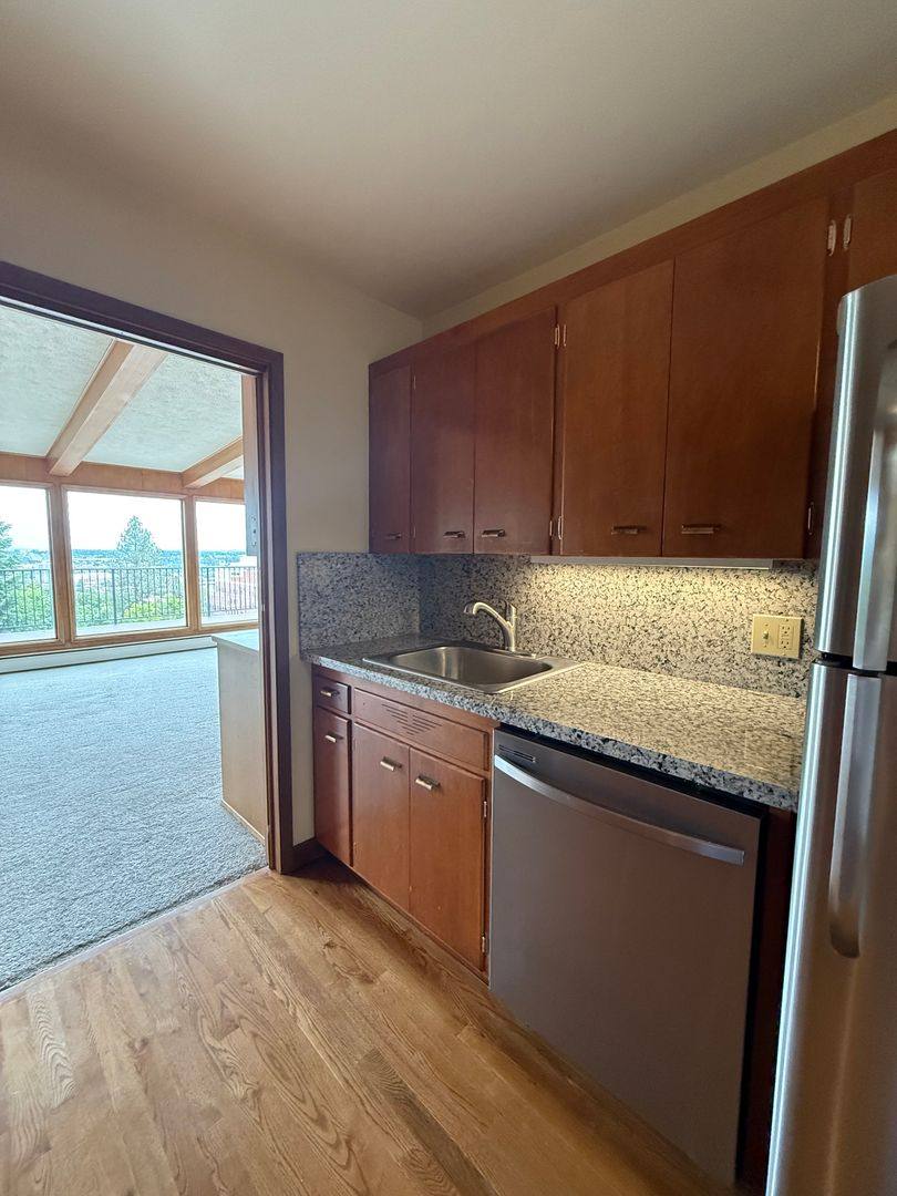 Apartment for rent at 230 W Cliff Dr, Spokane, WA 99204