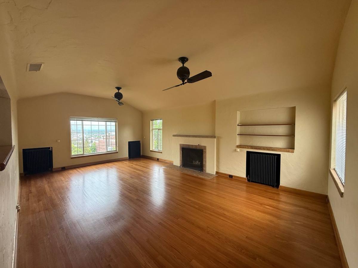 Apartment for rent at 230 W Cliff Dr, Spokane, WA 99204
