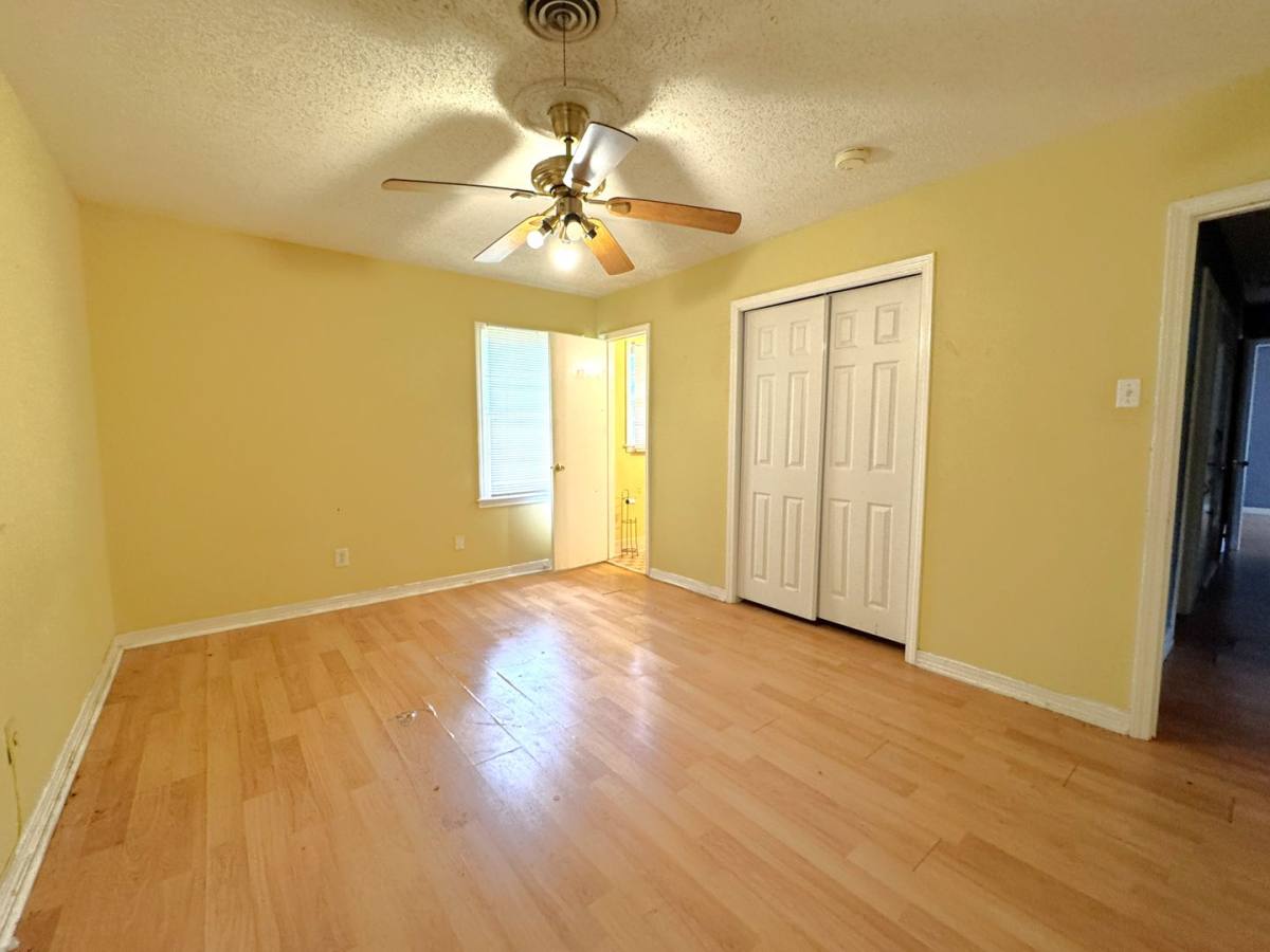 House for rent at 654 Ynestra Dr, Mobile, AL 36609